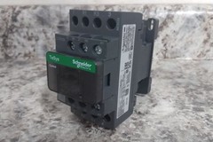 Schneider Electric LC1D128G7 120VAC Coil Voltage IEC Magnetic Contactor (BW)