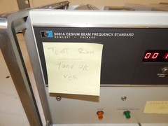 *TC* HEWLETT PACKARD HP 5061A CESIUM BEAM FREQUENCY STANDARD- TUBE (FQM61)