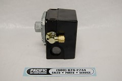 4876-F / 4876-FR HUBBELL SAYLOR BEALL PRESSURE SWITCH W/ ON OFF LEVER 175 PSI