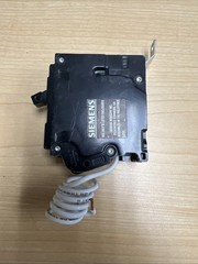 SIEMENS BF120AH 20A GFCI BOLT ON BREAKER PIGTAIL WIRE TYPE BLHF2 NEW PANEL PULL