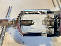 John Bunn Co. Gas Oxygen Regulator Valve Gauge Model 0150 051