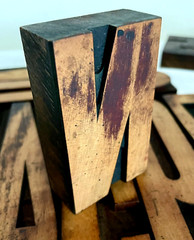 WOOD LETTER N “N” Vintage Letterpress PRINT TYPE Printing Patina