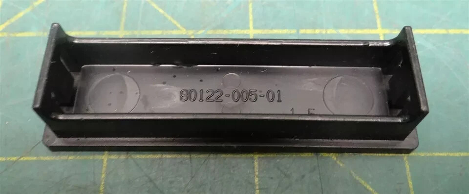 Square D 80122-005-01 Plastic Blank Filler Plate Black 2-1/2″L x 3/4″W x 1/2″H