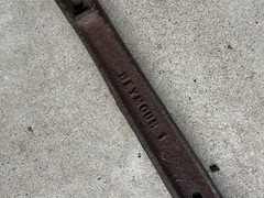Antique Seymour 1, 107-2-1, Cattle Dehorner, 36″ long, Cast Iron, Working
