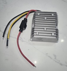 138W 10A DC Converter Buck Boost Converter DC 8V-40V to 13.8V Voltage Regulator
