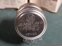 Allen-Bradley JDIN200P104UA Potentiometers 0.1MΩ Qty 2 NOS