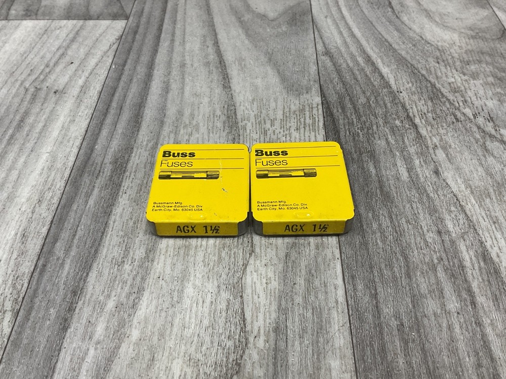 Lot of 10 Bussmann AGX1-1/2 250 Volt 1-1/2 Amp 1/4″ x 1″ Glass Fuses #12E9