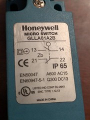 HONEYWELL GLLA01A2B LIMIT SWITCH ROLLER ARM UNUSED