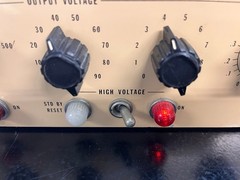 Fluke 412B High Voltage Power Supply 2.1 kVolt / 30 mAmp / 63 W High Voltage DC