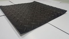 DIAMOND Self-Adhesive Rubber Safety Mat 12 in. x 12 in.