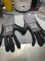 Body Guard Safety Gear Work Gloves Size M Series 260LF Black Gray Grip PPE Pair