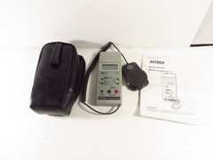 Extech Model 401025 Light Meter w/ User Manual & Case, Excellent