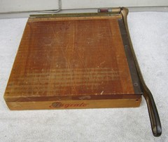 Vintage INGENTO No. 4 12″ PAPER TRIMMER Cutter SOLID WOOD
