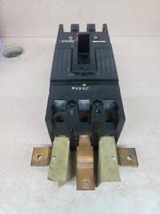 General Electric TFJ236200 200 AMP Trip Circuit Breaker w Hardware