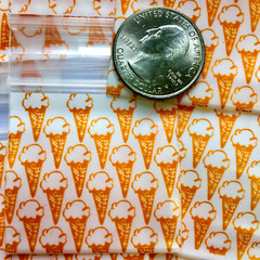 BaggiesSince1987 – 175175 Design Zip Bags 100PCS METALLIC 25DSN MIX, READ DETAIL