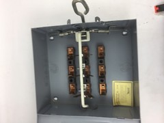 GENERAL SWITCH 63DU SAFETY SWITCH VOLTS 240 AC 60 AMP 3 POLE TYPE: D’BLE THROW