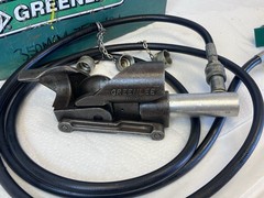 GREENLEE 800 HYDRAULIC CABLE BENDER WITH GREENLEE 1725 HYDRAULIC FOOT PUMP