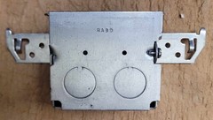 NEW! 25pk – Hubbell-Raco #564 2-3/4 Deep Gangable Switch Box, NM Clamps