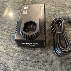 Snap On ctc772a 14.4 V lithium battery charger