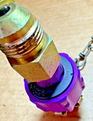 AEROQUIP Nut 15557-25-5D Quick disconnect coupling with Cap