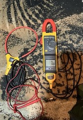 Fluke 381 Remote Display True RMS AC DC Clamp Meter CAT III, CAT IV