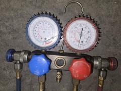R-134a 2-Valve Manifold Gauge & Hose Set Dual Gauges w/ Red & Blue Hoses