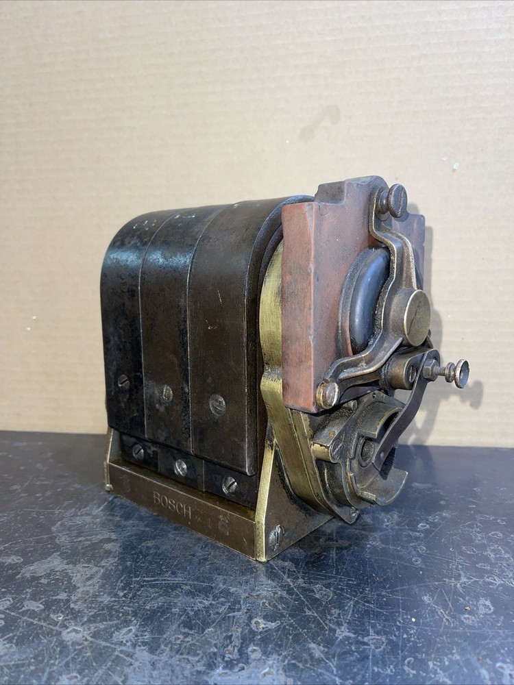 Antique Bosch Type D4 Dual Magneto Automobile Tractor Truck Parts