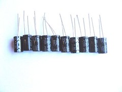 680uF 35V (10x) Electrolytic Capacitors 35V 680uF Volume 10x20mm