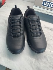 Skechers Work Slip Resistant Memory Foam Wide 9.5 USPS Approved Black