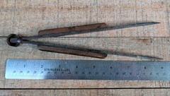 Vintage Wood Handled Non-adjustable Tweezer Dividers Unmarked…9″