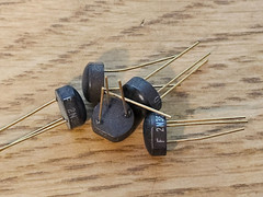 5x Vintage Gold Lead Transistor 2N3567 2N3569 2N3638 HP DEC Terminal Era NOS