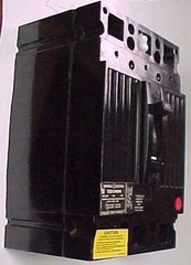 * GENERAL ELECTRIC 20 AMP 3 POLE CIRCUIT BREAKER TED134C5020 …… YB-293
