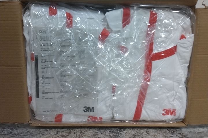 3M 4565-BLK-L 25 Pk Size L Zipper Closure Disposable Coveralls