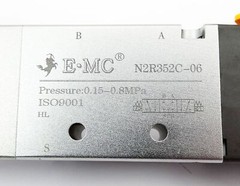 EMC E.MC N2R352C-06E4 N2R352C-06 24VDC solenoid valve solenoid valve -unused/original packaging-