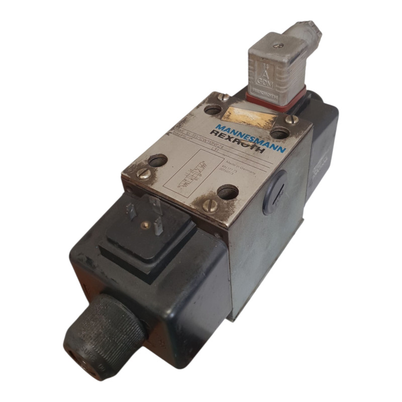 REXROTH 4WE 10 J31/CW110N9Z4 Directional Solenoid Valve + WZ65-4-L 90VA/550VA