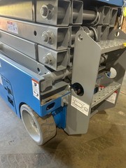 2014 GENIE GS-1930 ELECTRIC SCISSOR LIFT NARROW WIDTH VERTICAL GENIE MANLIFT