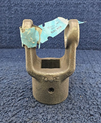 Weasler 804-1419: 1-3/16″ Square Bore 14 Yoke