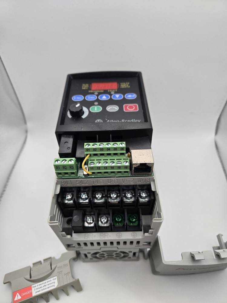 Allen Bradley 22A-B2P3N104 VFD 0.5HP Used Good Working Condition