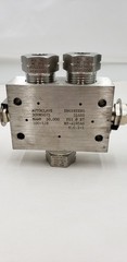Autoclave Engineers 30VM9075 30,000 psi Stainless Steel Manifold & Needle Valves