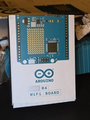 Arduino Starter Kit R4 Learn Electronics & Coding w/The UNO R4 WiFi Board *RipBx