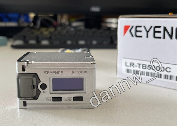 NEW IN BOX KEYENCE LR-TB5000C Laser Sensor Free Fast shipping