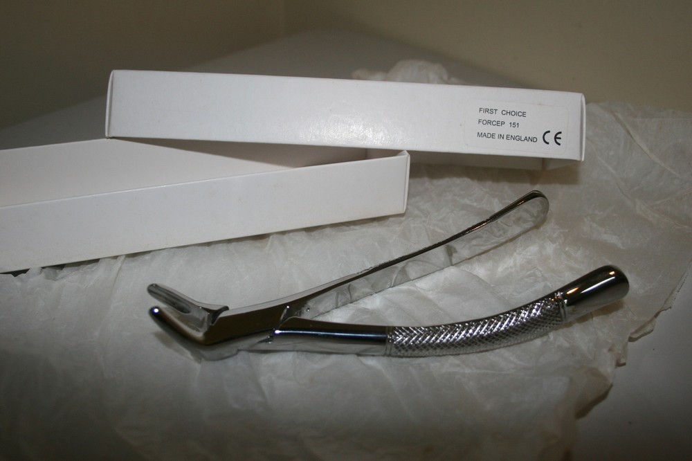 Dental Forceps 151 – Made in England 1st Choice. . New Stainless-Steel