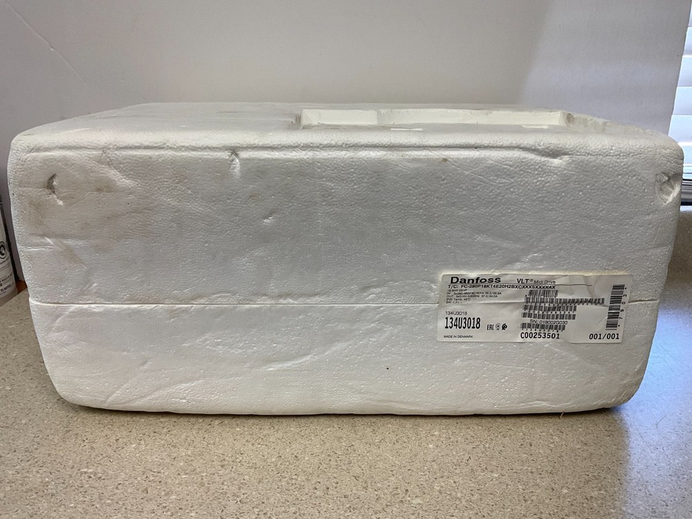 Danfoss VLT Midi Drive 134U3018 NEW