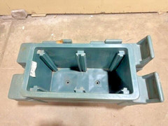 “CAMBRO CPC13134” INSULATED CHILLER BEVERAGE CARRIER CART ON CASTERS-NO COVER