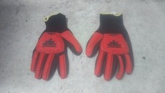 MCR Safety UT1950S 72 Pk Size S/Size 7 Red/Black Coated Gloves