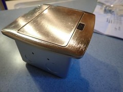 Leviton PFTR2-BN Brushed Nickel Pop-Up Floor Box TR Receptacle 20A-125V. NEW