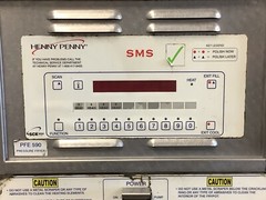 HENNY PENNY PFE590 8-head Pressure Fryer With Oil Filtration 208V 3Ph Tested