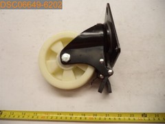 6 1/4″ Overall Height Lock Caster, 4 3/4″ x 1 5/8″ Wheel, 4 3/8″ x 4 7/8″ Plate