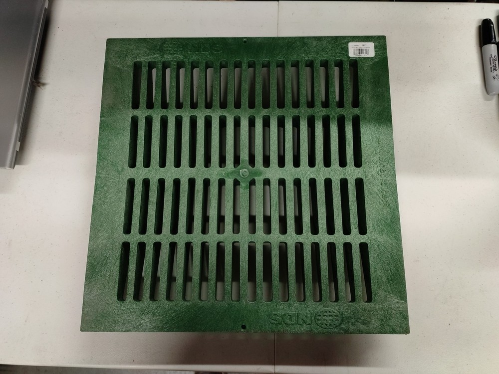 NDS – 1812 – 18” X 18″ Catch Basin Grate (Green)