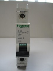SCHNEIDER ELECTRIC SQUARE D MINI CIRCUIT BREAKER 60103 C60 2A MULTI 9